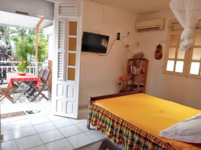 Studio accueillant à Sainte-Luce, 30 m² avec jardin privé